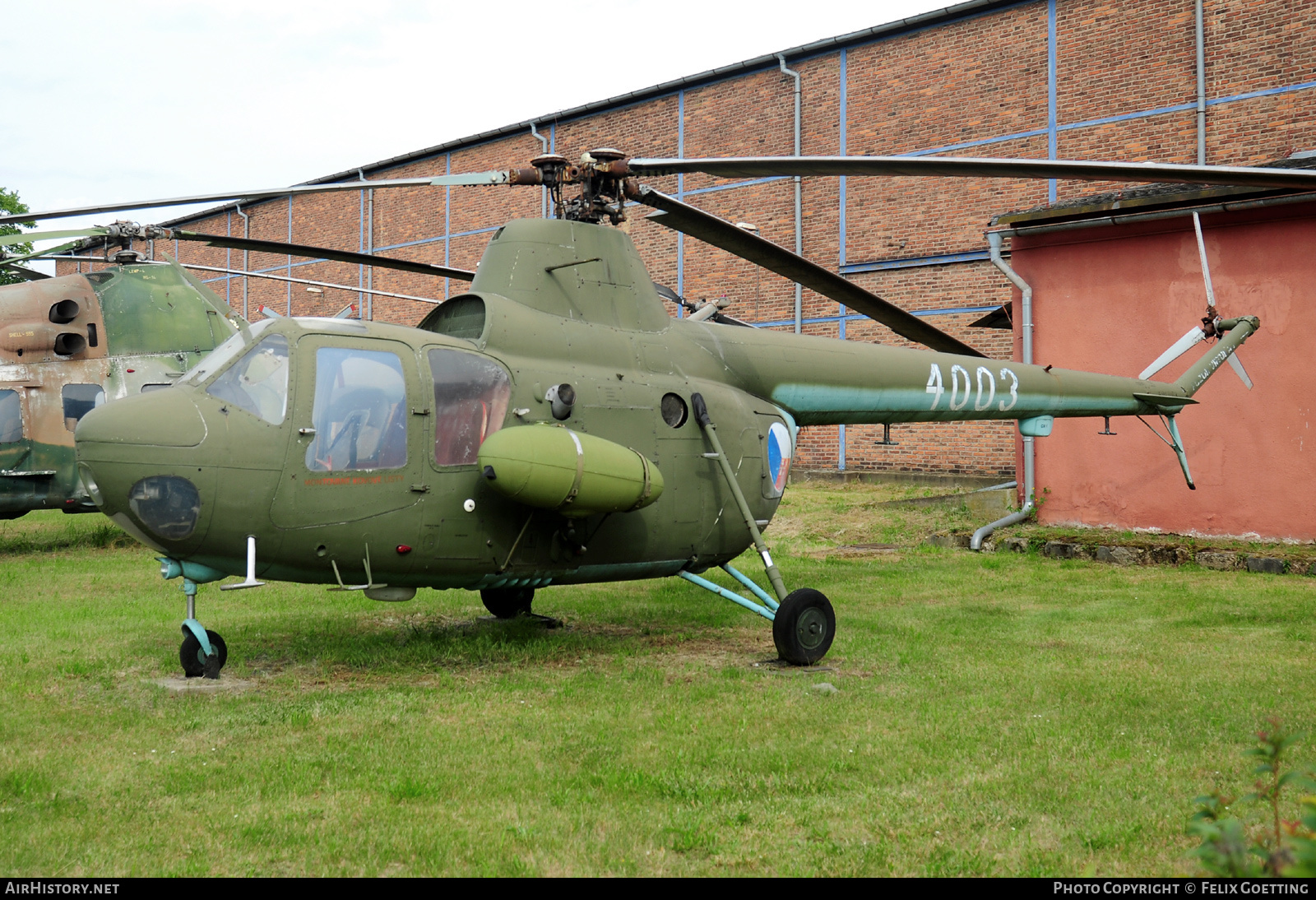 Aircraft Photo of 4003 | PZL-Swidnik SM-1Wb | Czechoslovakia - Air Force | AirHistory.net #735317