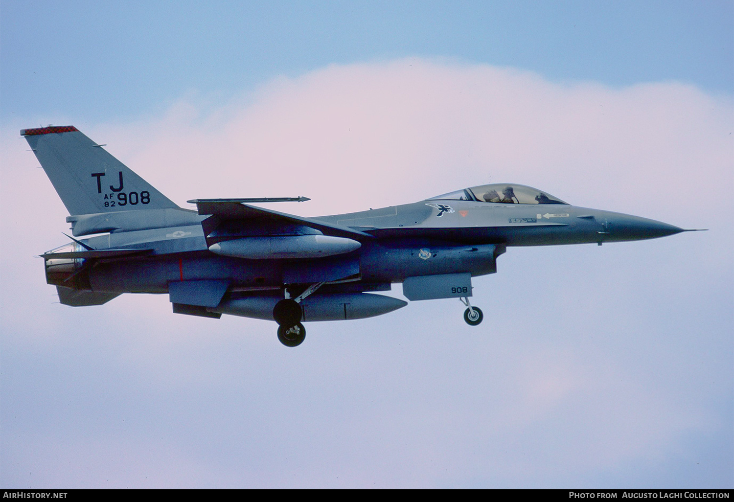 Aircraft Photo of 82-0908 / AF82-908 | General Dynamics F-16A Fighting Falcon | USA - Air Force | AirHistory.net #735393