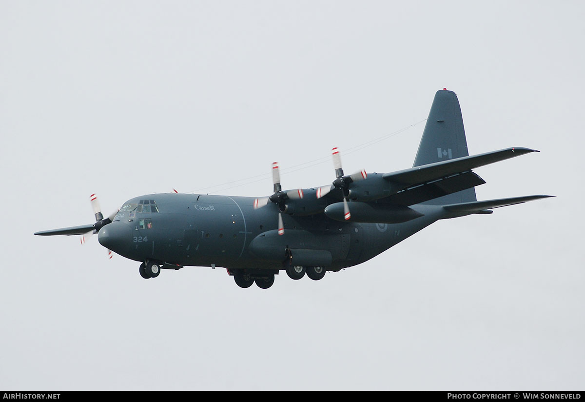 Aircraft Photo of 130324 | Lockheed CC-130H Hercules | Canada - Air Force | AirHistory.net #735417