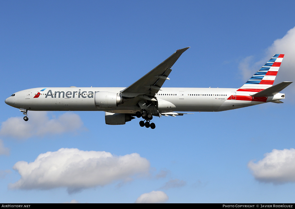 Aircraft Photo of N733AR | Boeing 777-323/ER | American Airlines | AirHistory.net #735438
