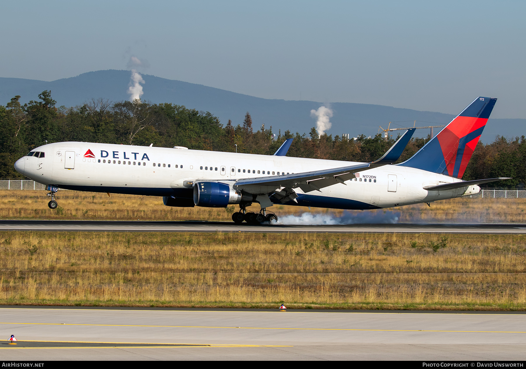 Aircraft Photo of N172DN | Boeing 767-332/ER | Delta Air Lines | AirHistory.net #735736