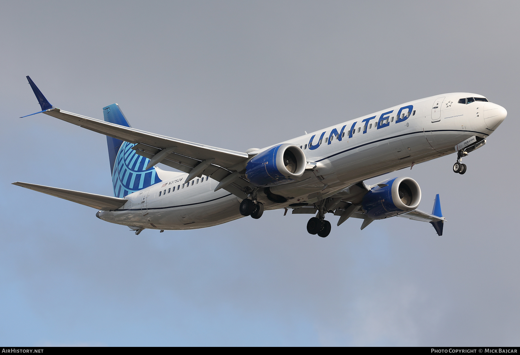 Aircraft Photo of N37528 | Boeing 737-9 Max 9 | United Airlines | AirHistory.net #735827