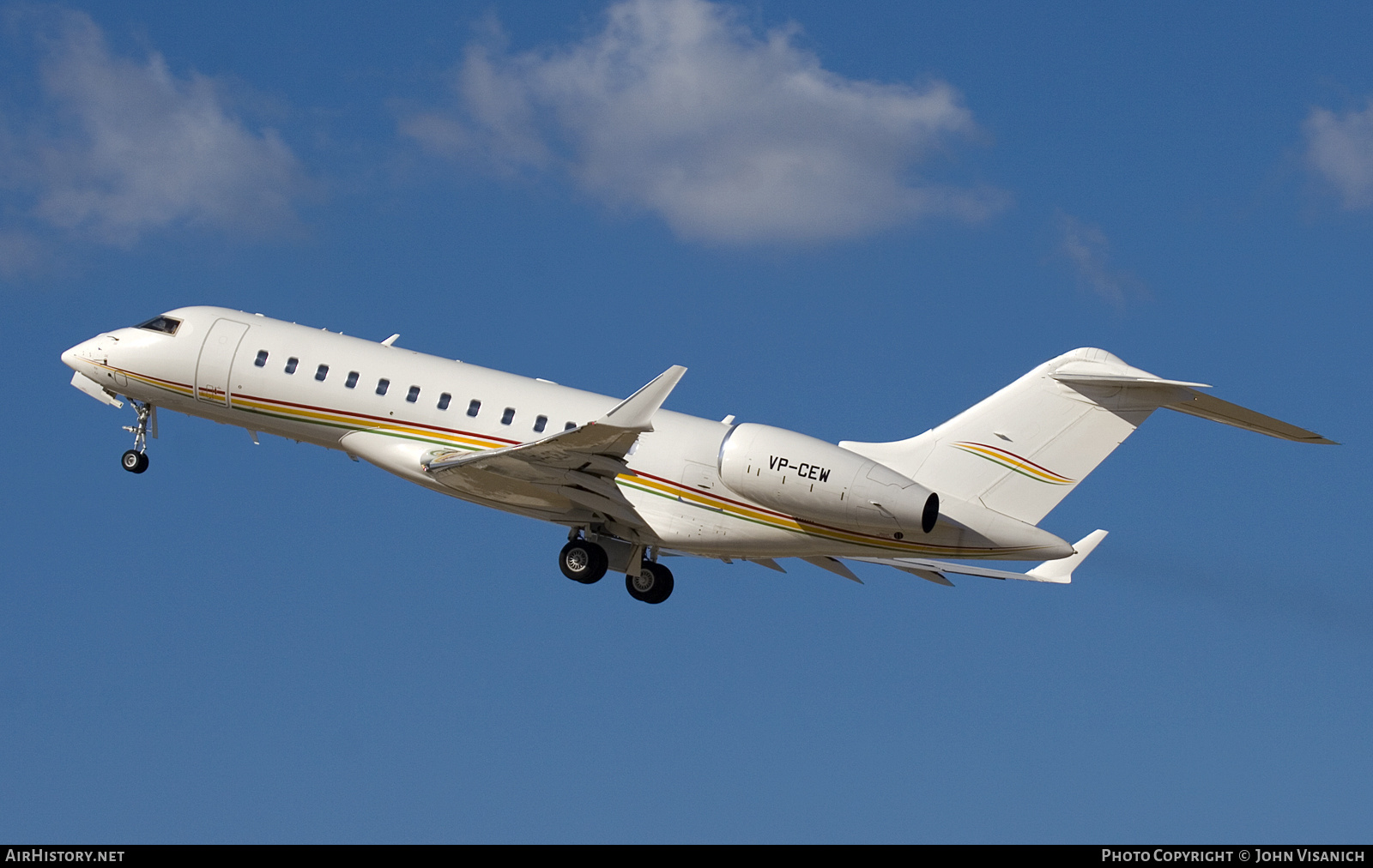 Aircraft Photo of VP-CEW | Bombardier Global 6000 (BD-700-1A10) | AirHistory.net #736118