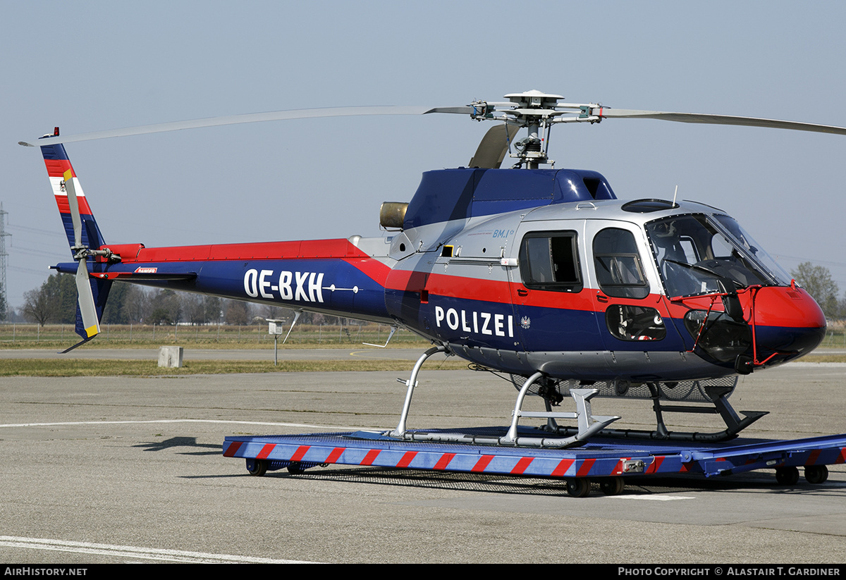 Aircraft Photo of OE-BXH | Aerospatiale AS-350B-1 Ecureuil | Polizei | AirHistory.net #736167
