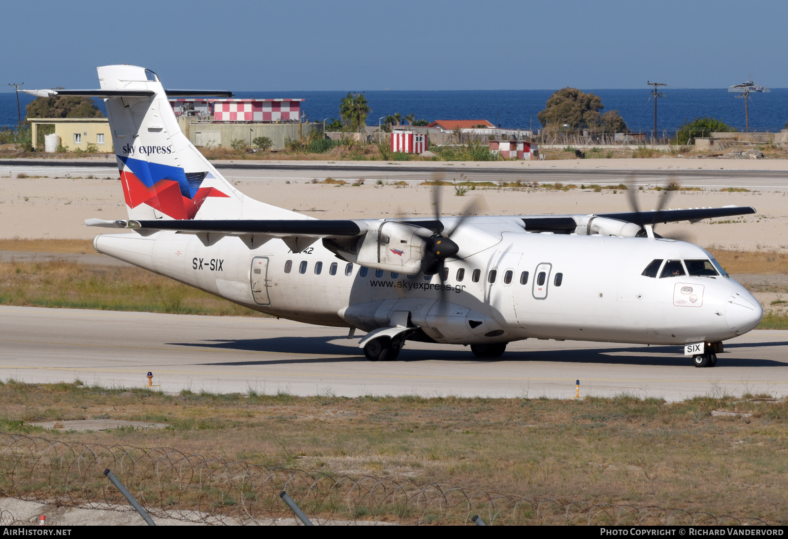 Aircraft Photo of SX-SIX | ATR ATR-42-500 | Sky Express | AirHistory.net #736295