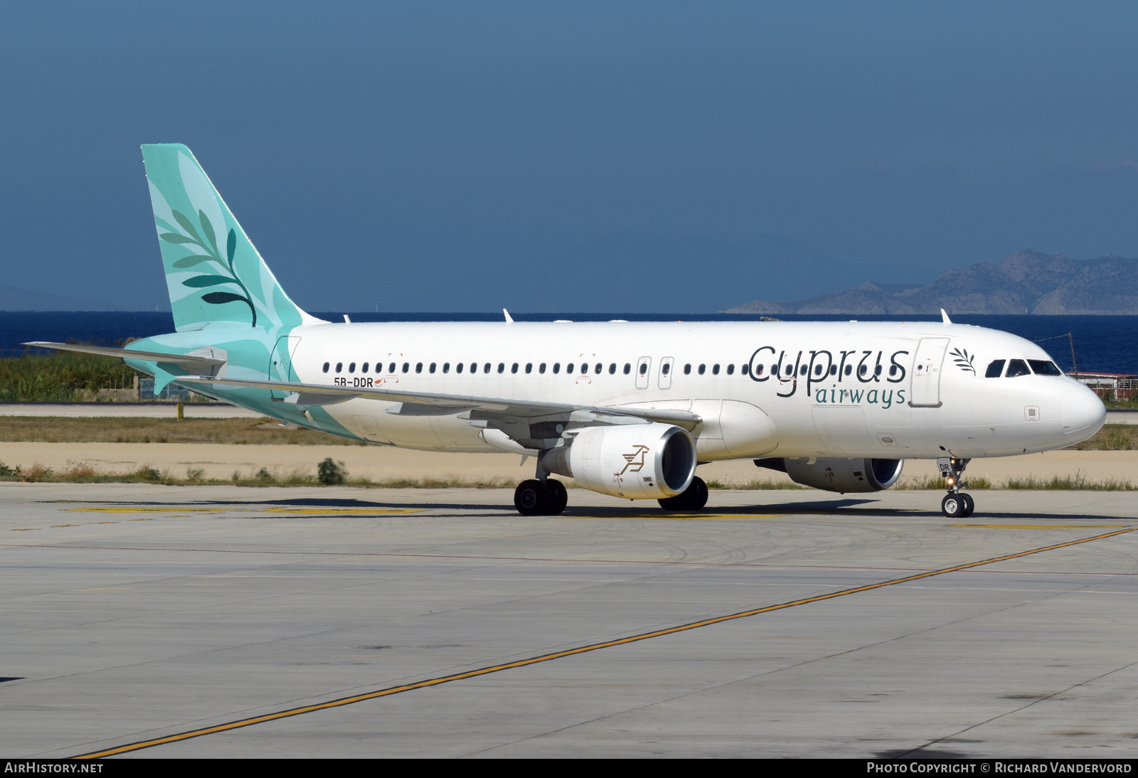 Aircraft Photo of 5B-DDR | Airbus A320-214 | Cyprus Airways | AirHistory.net #736409