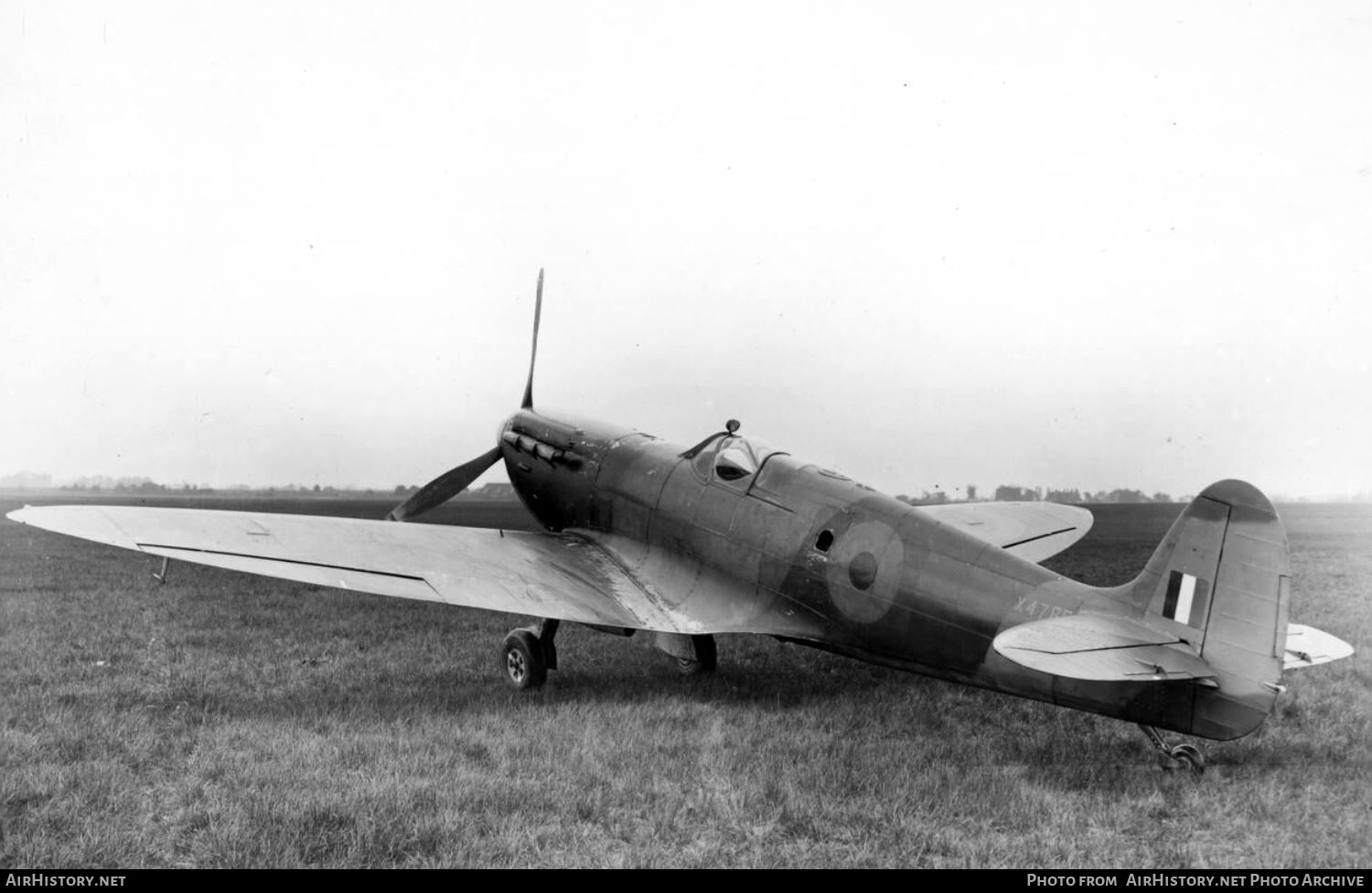 Aircraft Photo of X4786 | Supermarine 300 Spitfire PR7 (PR1G) | UK - Air Force | AirHistory.net #736507