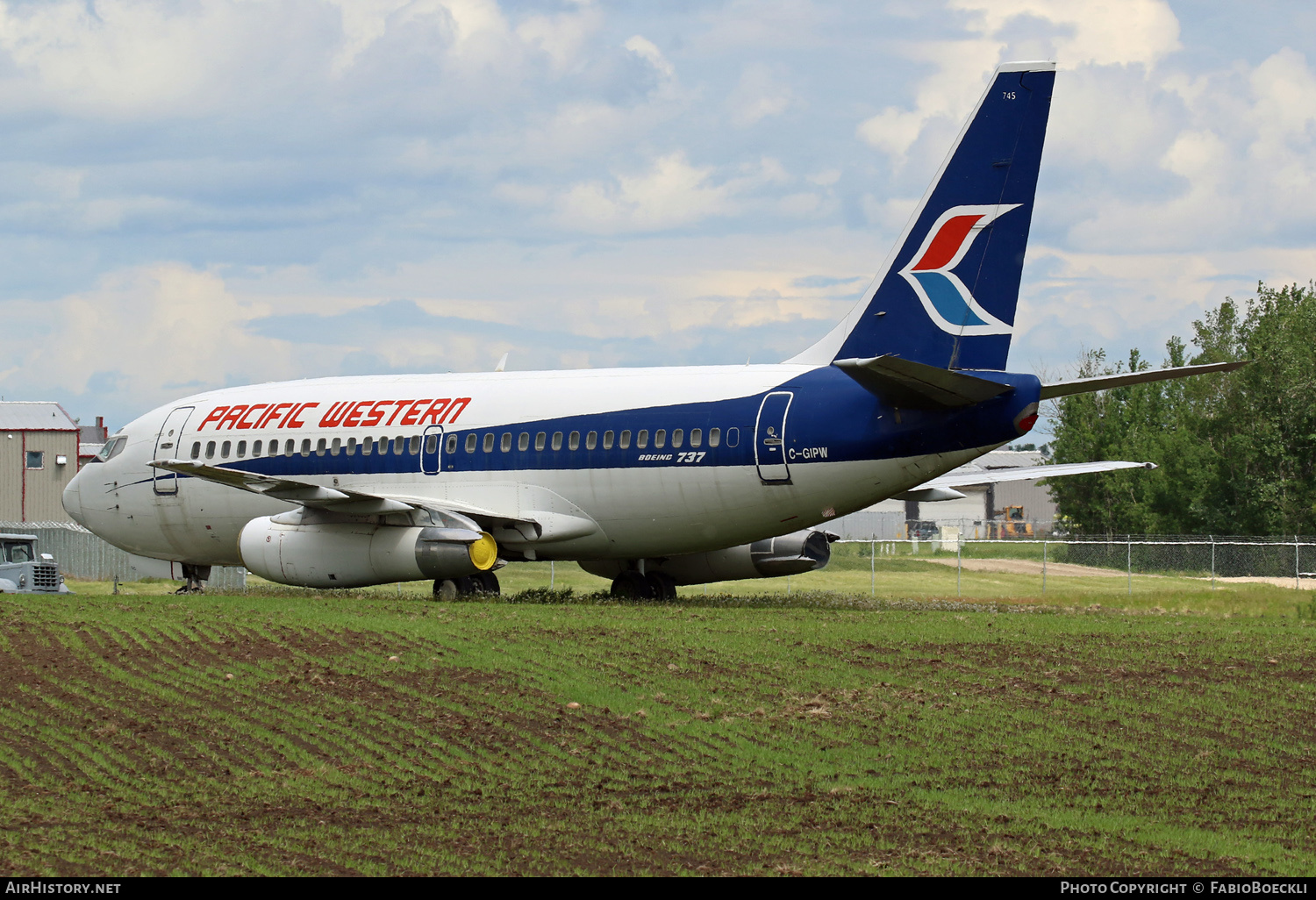 Aircraft Photo of C-GIPW | Boeing 737-275/Adv | Pacific Western Airlines | AirHistory.net #736580