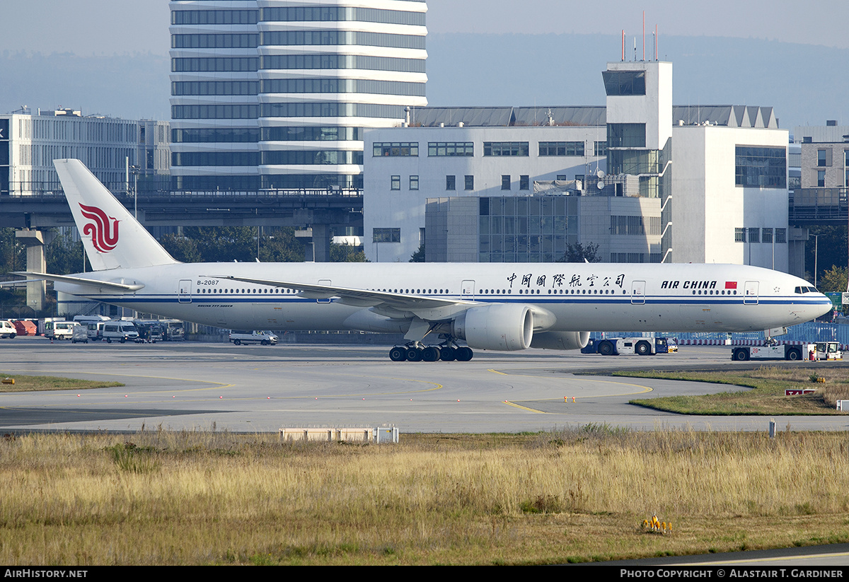 Aircraft Photo of B-2087 | Boeing 777-39L/ER | Air China | AirHistory.net #736617