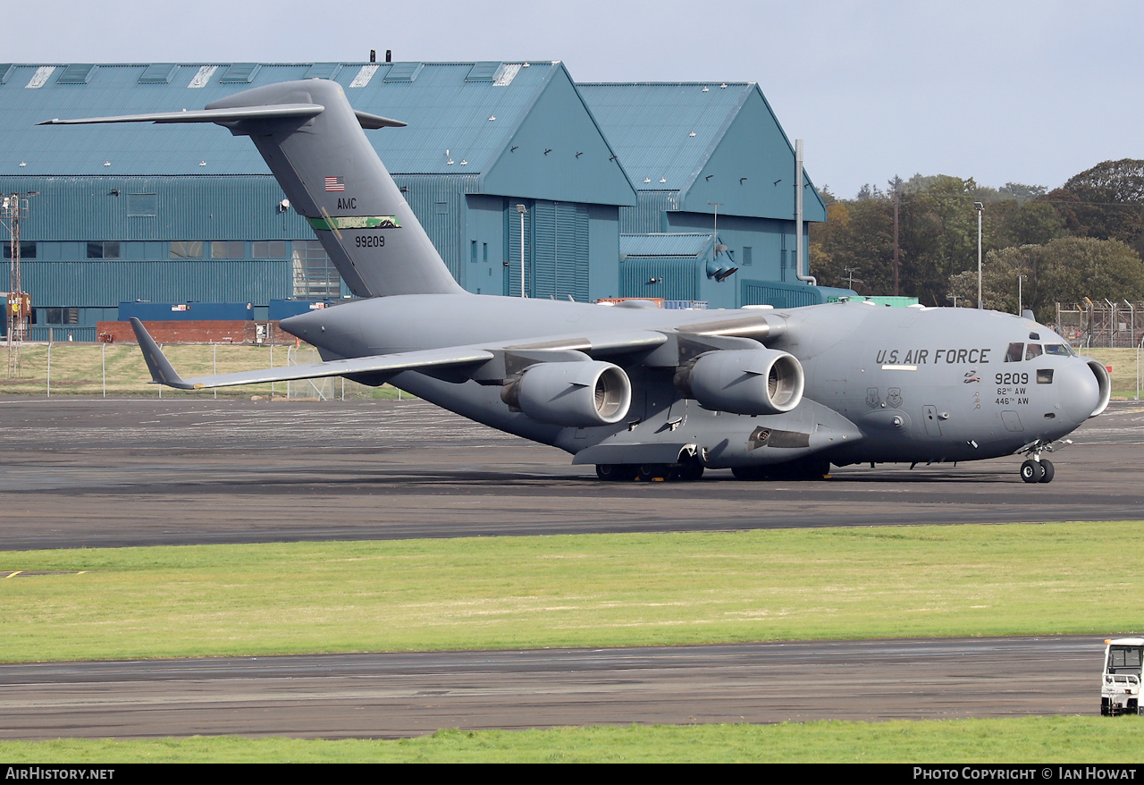 Aircraft Photo of 09-9209 / 99209 | Boeing C-17A Globemaster III | USA - Air Force | AirHistory.net #736756