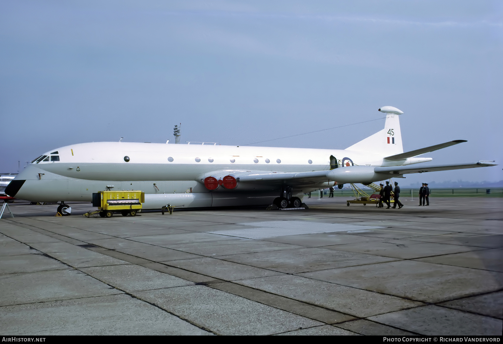 Aircraft Photo of XV245 | Hawker Siddeley HS-801 Nimrod MR.1 | UK - Air Force | AirHistory.net #737024