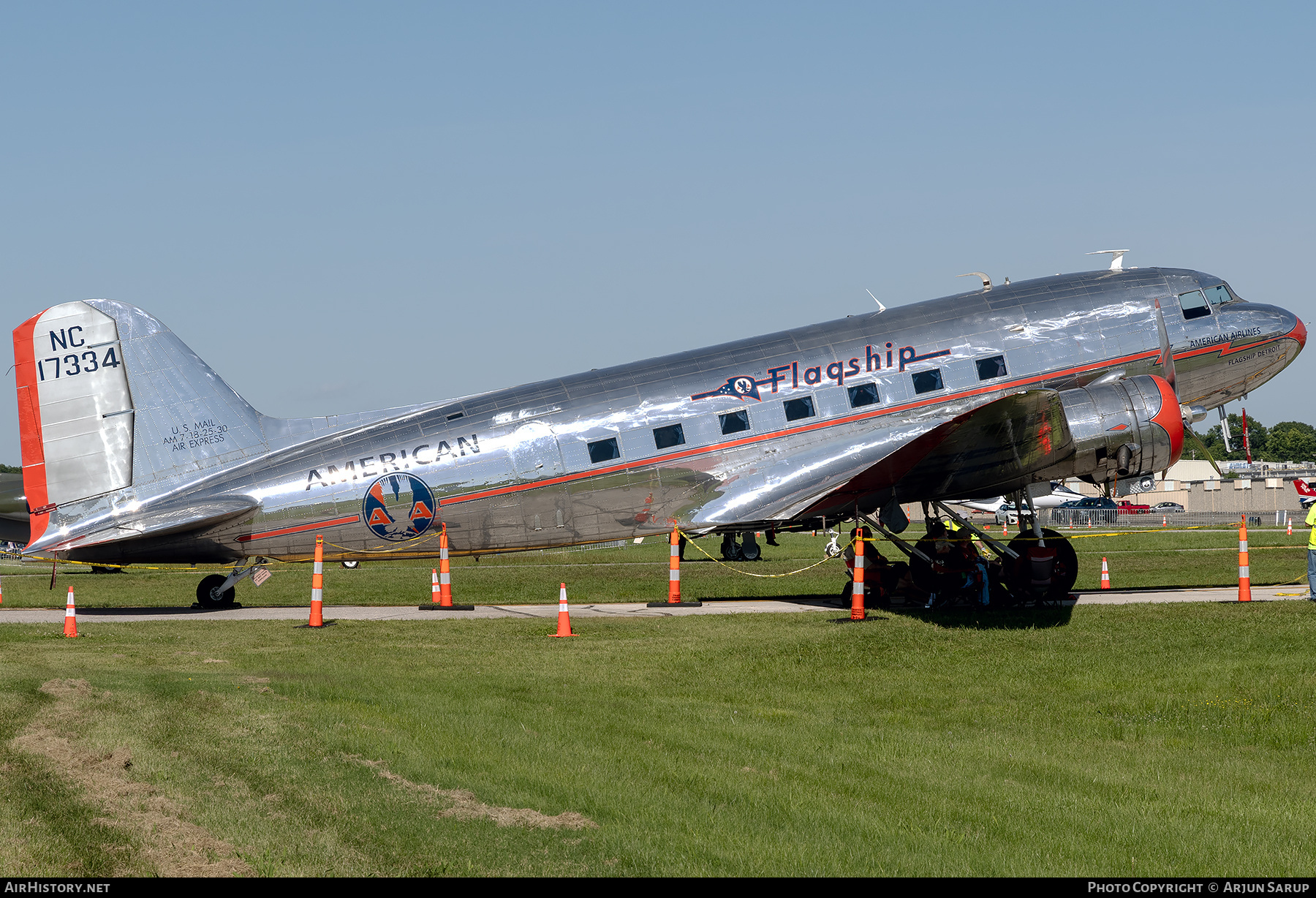 Aircraft Photo of N17334 / NC17334 | Douglas DC-3-178 | Flagship Detroit Foundation | American Airlines | AirHistory.net #737049