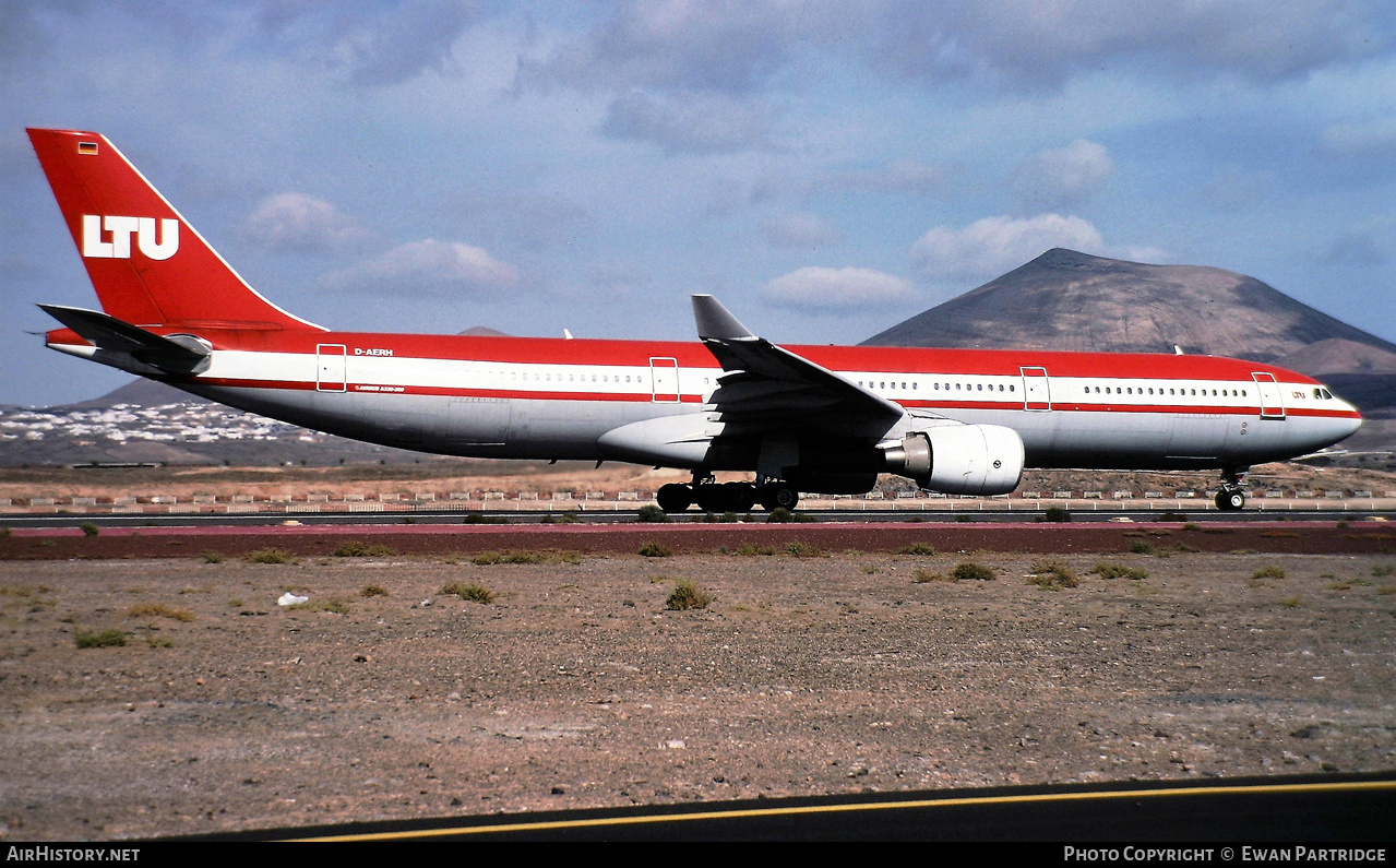 Aircraft Photo of D-AERH | Airbus A330-322 | LTU - Lufttransport-Unternehmen | AirHistory.net #737128