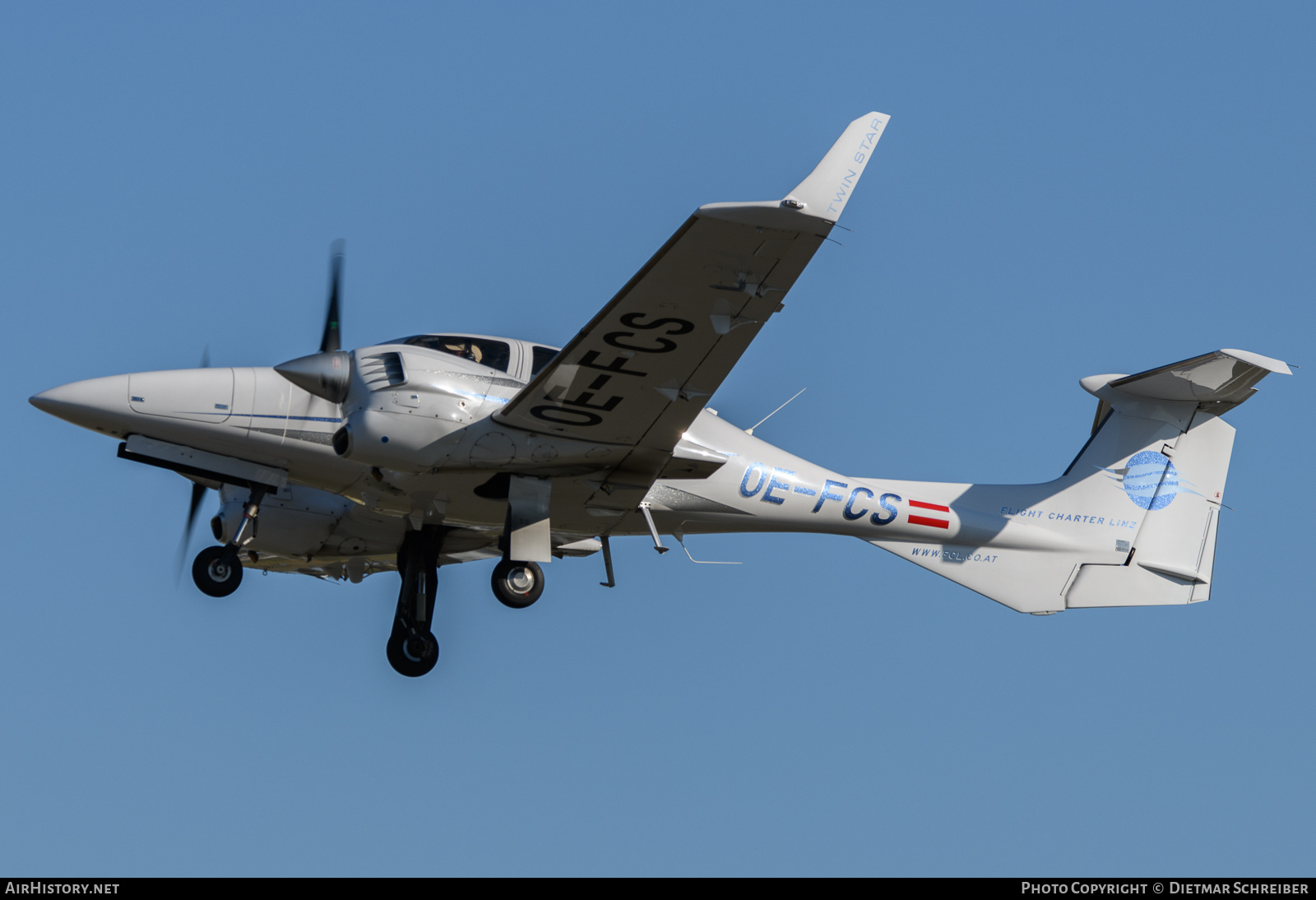 Aircraft Photo of OE-FCS | Diamond DA42 Twin Star | Flight Charter Linz | AirHistory.net #737210