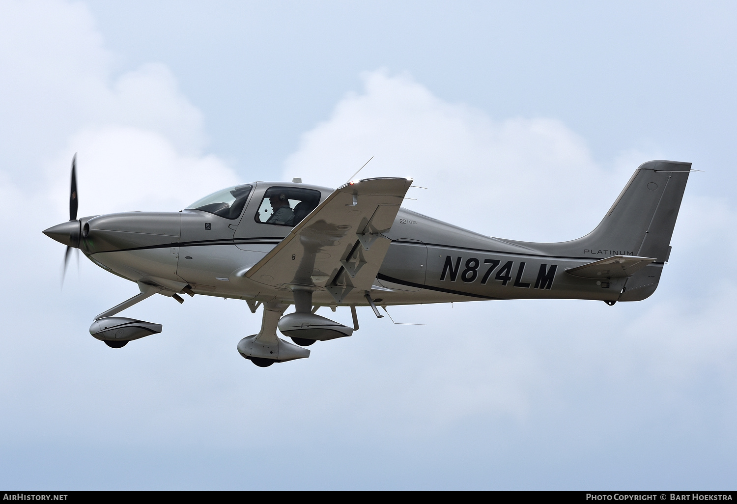 Aircraft Photo of N874LM | Cirrus SR-22 G6-GTS Platinum | AirHistory.net #737380