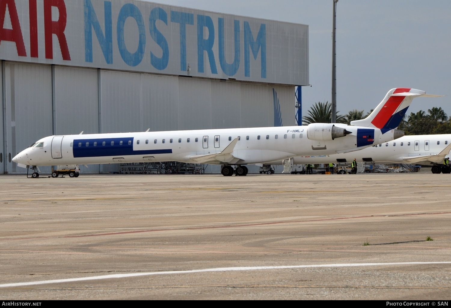 Aircraft Photo of F-HMLJ | Bombardier CRJ-1000EL NG (CL-600-2E25) | AirHistory.net #737459