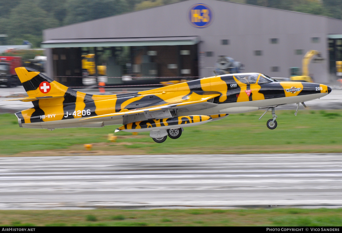 Aircraft Photo of HB-RVV / J-4206 | Hawker Hunter T68 | Switzerland - Air Force | AirHistory.net #737691
