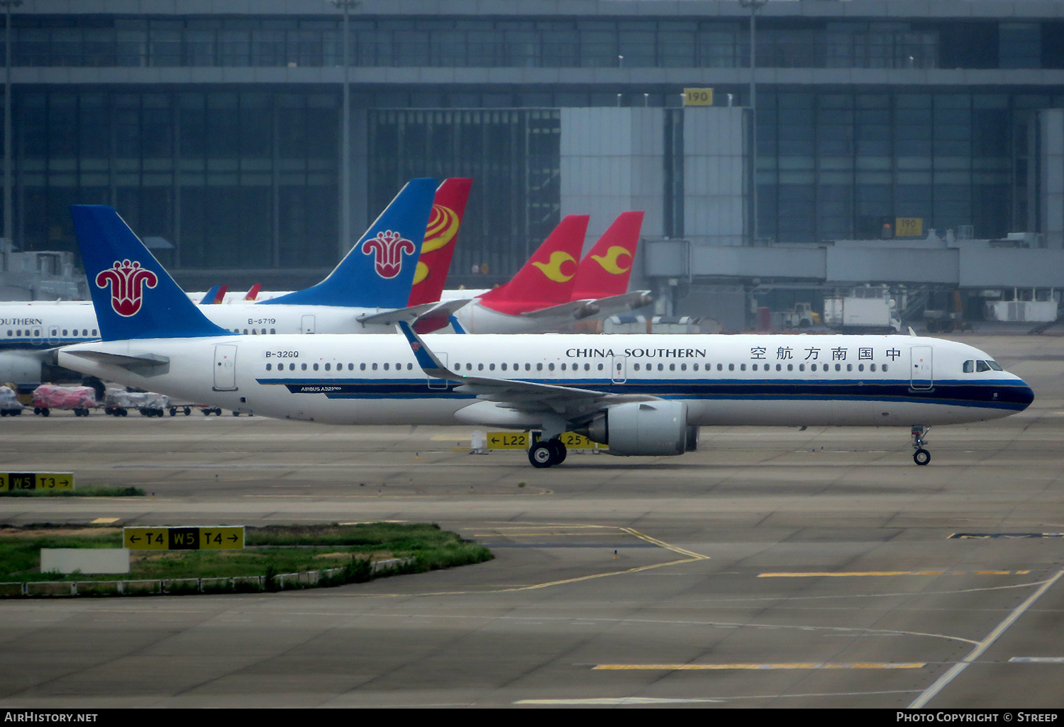 Aircraft Photo of B-32GQ | Airbus A321-253NX | China Southern Airlines | AirHistory.net #737746