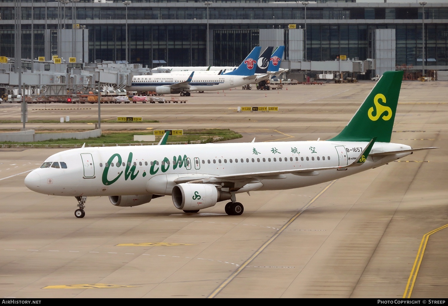 Aircraft Photo of B-1657 | Airbus A320-214 | Spring Airlines | AirHistory.net #737761