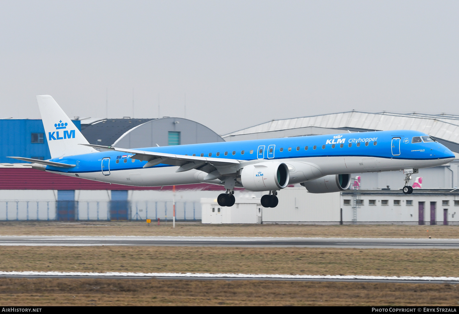 Aircraft Photo of PH-NXG | Embraer 195-E2 (ERJ-190-400) | KLM Cityhopper | AirHistory.net #737767