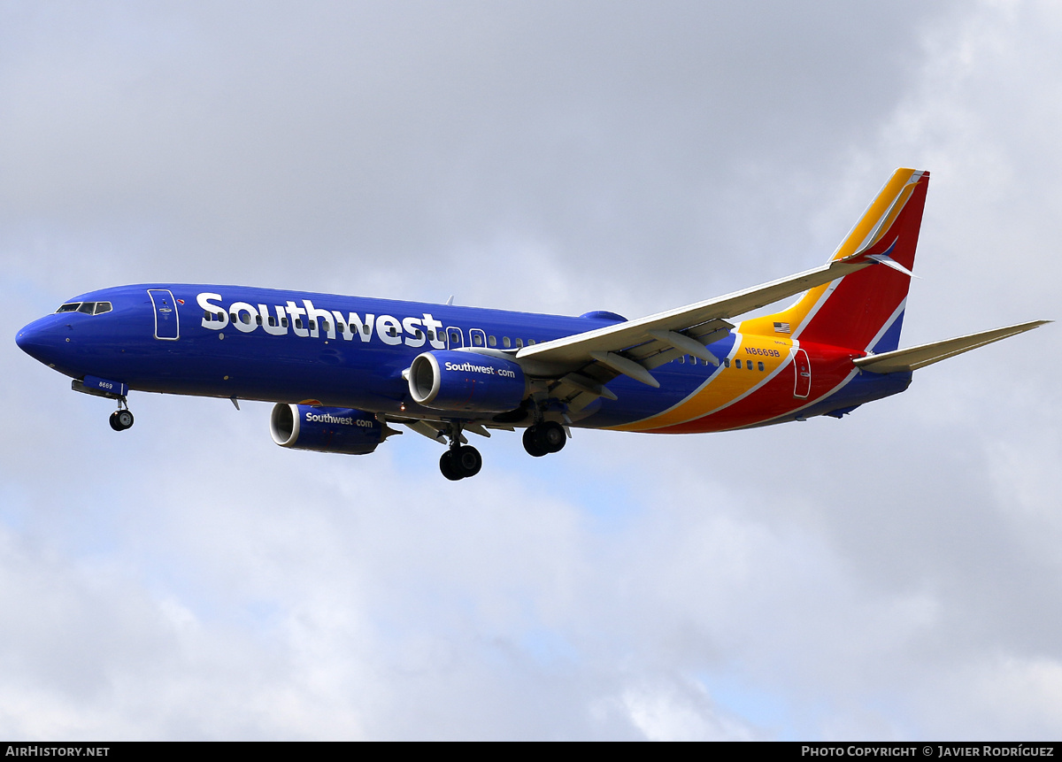 Aircraft Photo of N8669B | Boeing 737-8H4 | Southwest Airlines | AirHistory.net #737803
