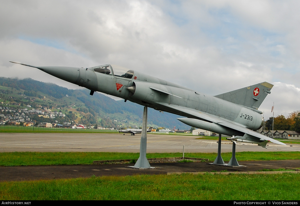 Aircraft Photo of J-2313 | Dassault Mirage IIIS | Switzerland - Air Force | AirHistory.net #737804