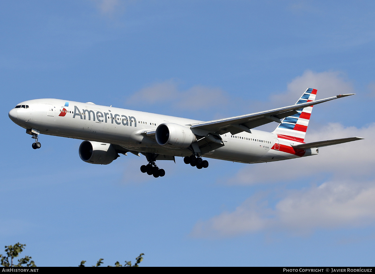 Aircraft Photo of N728AN | Boeing 777-323/ER | American Airlines | AirHistory.net #737815