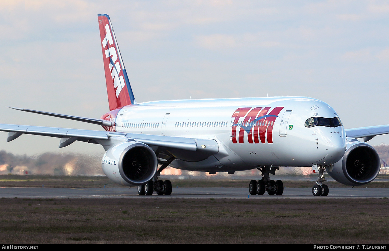 Aircraft Photo of F-WZFV | Airbus A350-941 | TAM Linhas Aéreas | AirHistory.net #737827