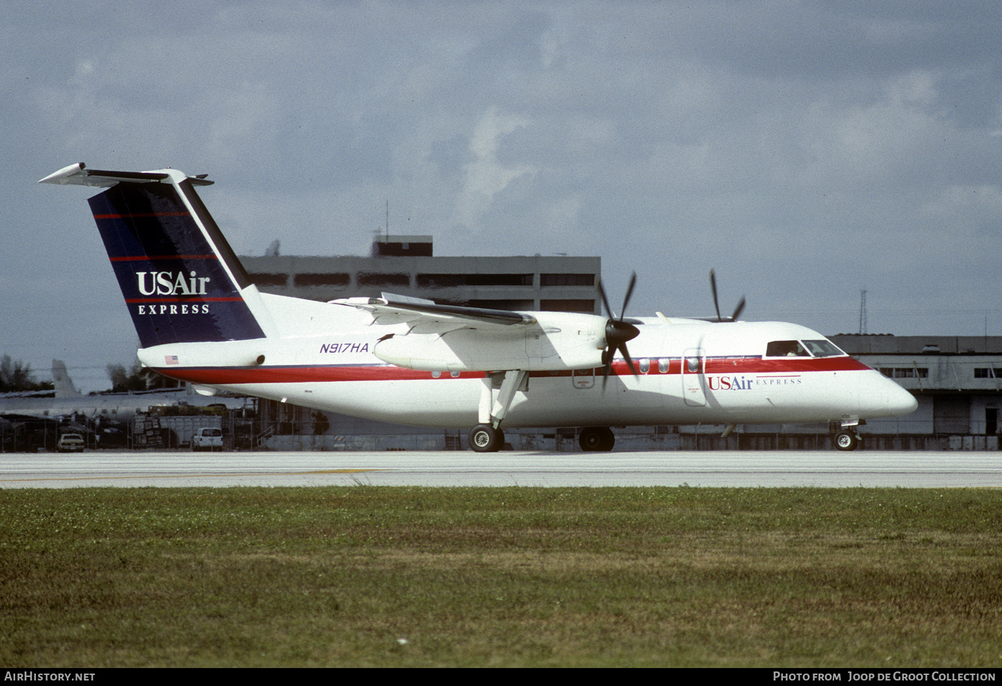 Aircraft Photo of N917HA | De Havilland Canada DHC-8-102 Dash 8 | USAir Express | AirHistory.net #737837