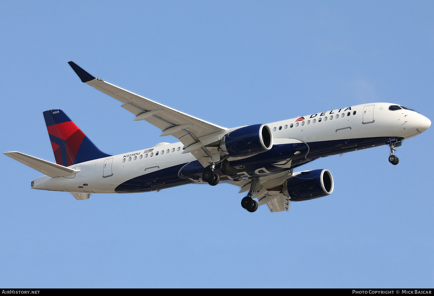 Aircraft Photo of N325DU | Airbus A220-300 (BD-500-1A11) | Delta Air Lines | AirHistory.net #737960