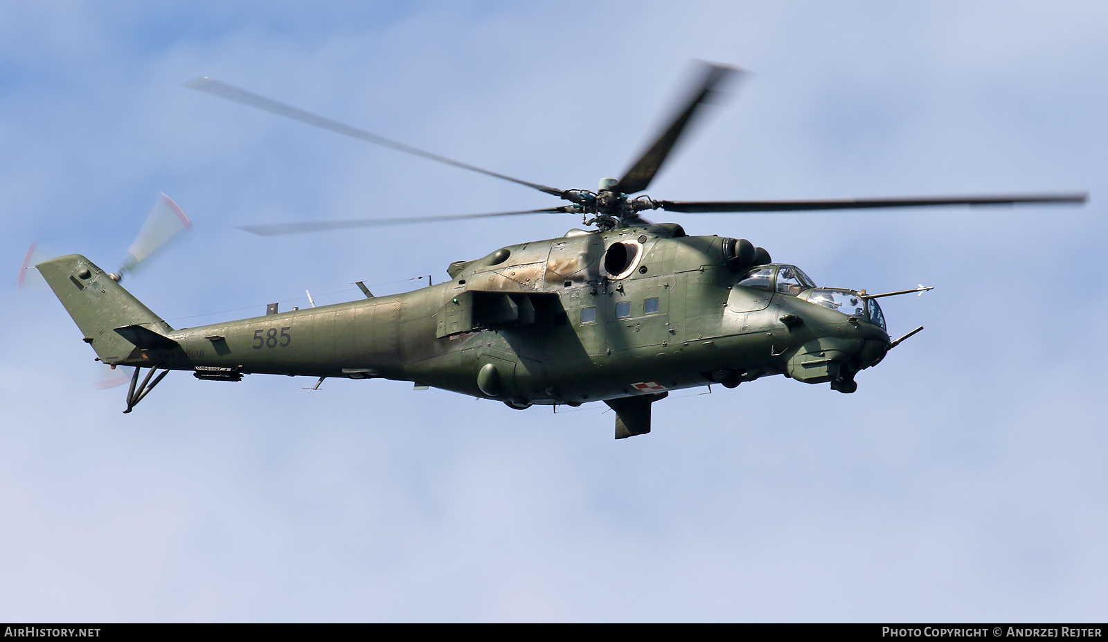 Aircraft Photo of 585 | Mil Mi-24D | Poland - Air Force | AirHistory.net #738021
