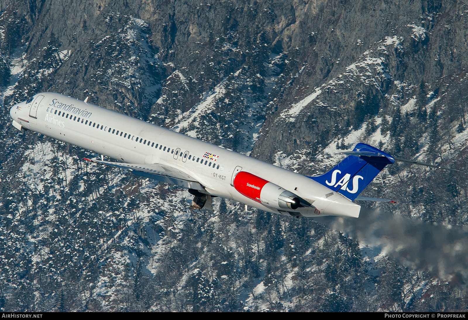 Aircraft Photo of OY-KGT | McDonnell Douglas MD-82 (DC-9-82) | Scandinavian Airlines - SAS | AirHistory.net #738104