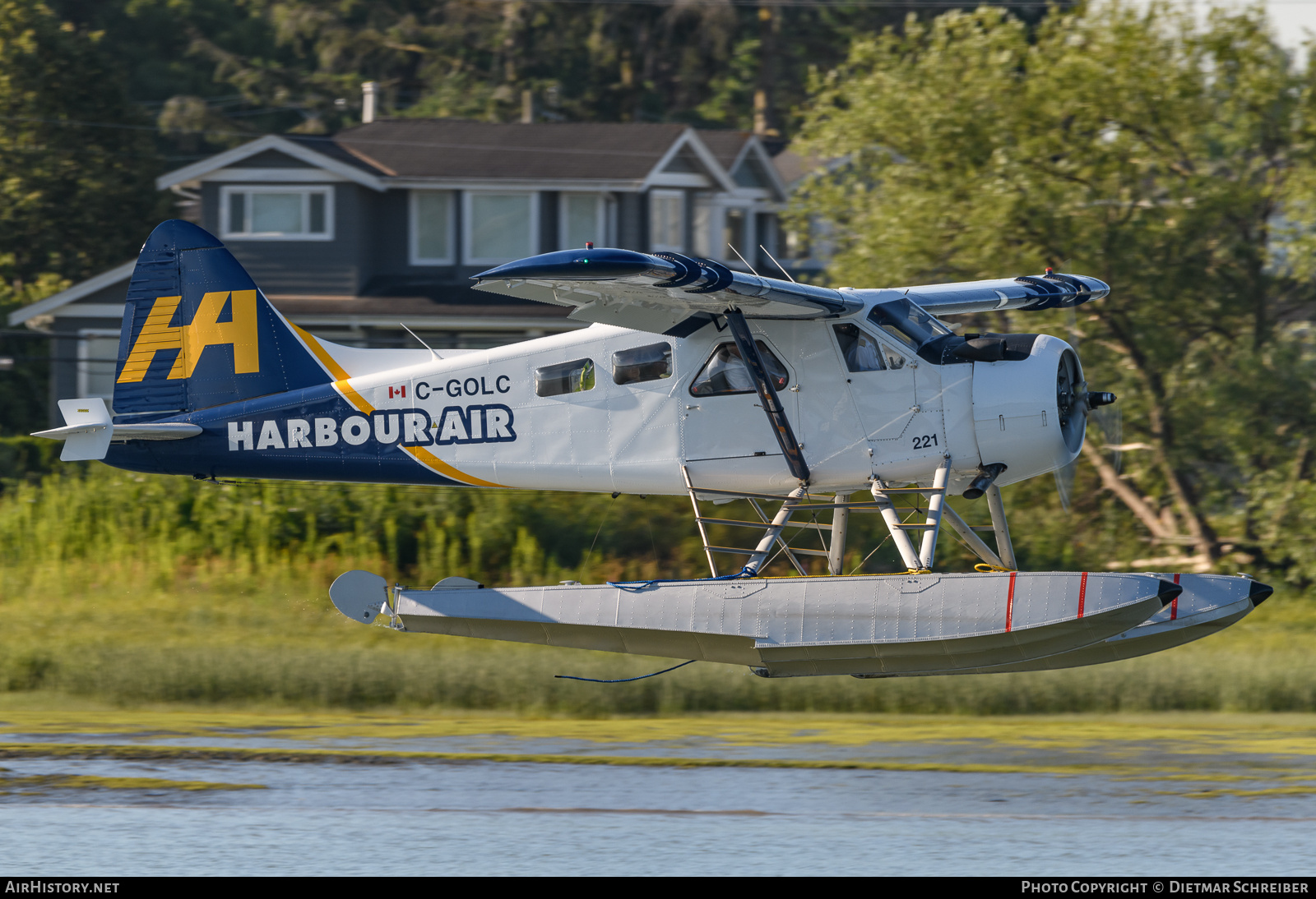 Aircraft Photo of C-GOLC | De Havilland Canada DHC-2 Beaver Mk.1 | Harbour Air | AirHistory.net #738169
