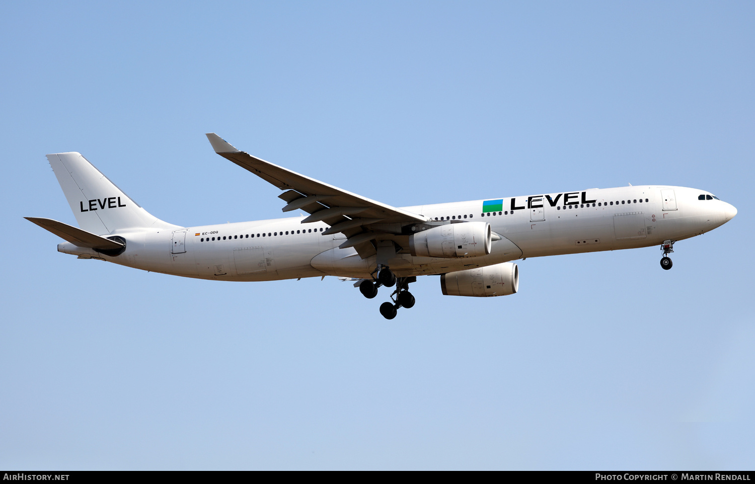 Aircraft Photo of EC-ODQ | Airbus A330-343 | Level | AirHistory.net #738171