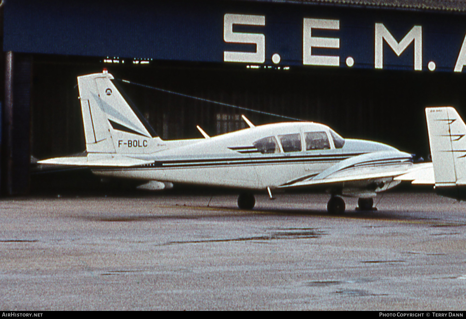 Aircraft Photo of F-BOLC | Piper PA-23-250 Aztec C | AirHistory.net #738226