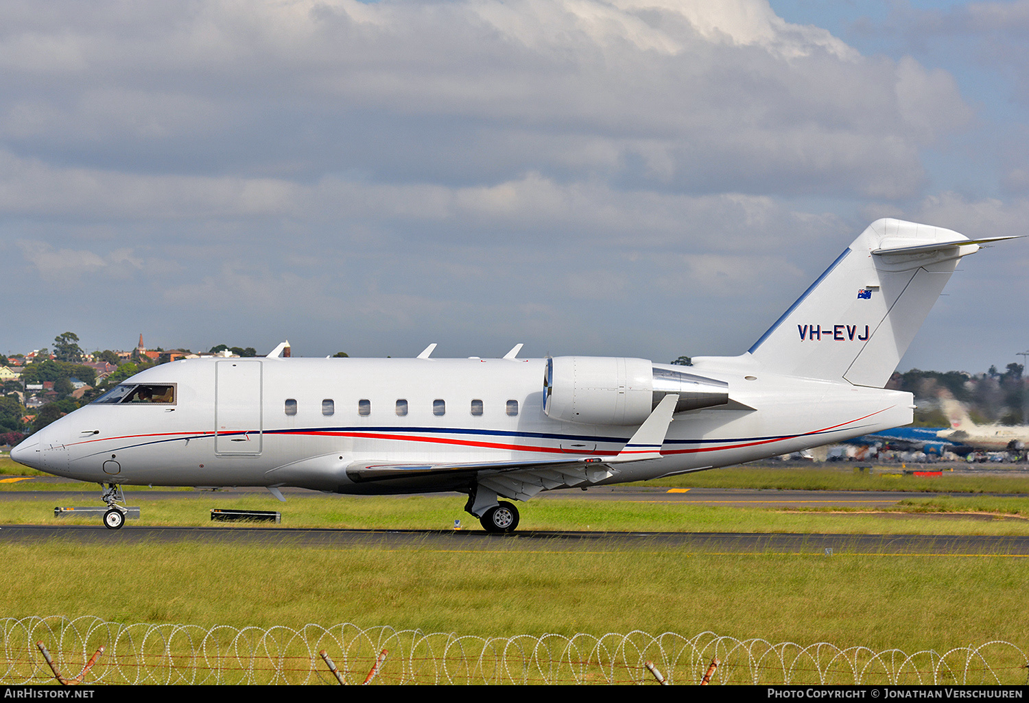 Aircraft Photo of VH-EVJ | Bombardier Challenger 604 (CL-600-2B16) | AirHistory.net #738275
