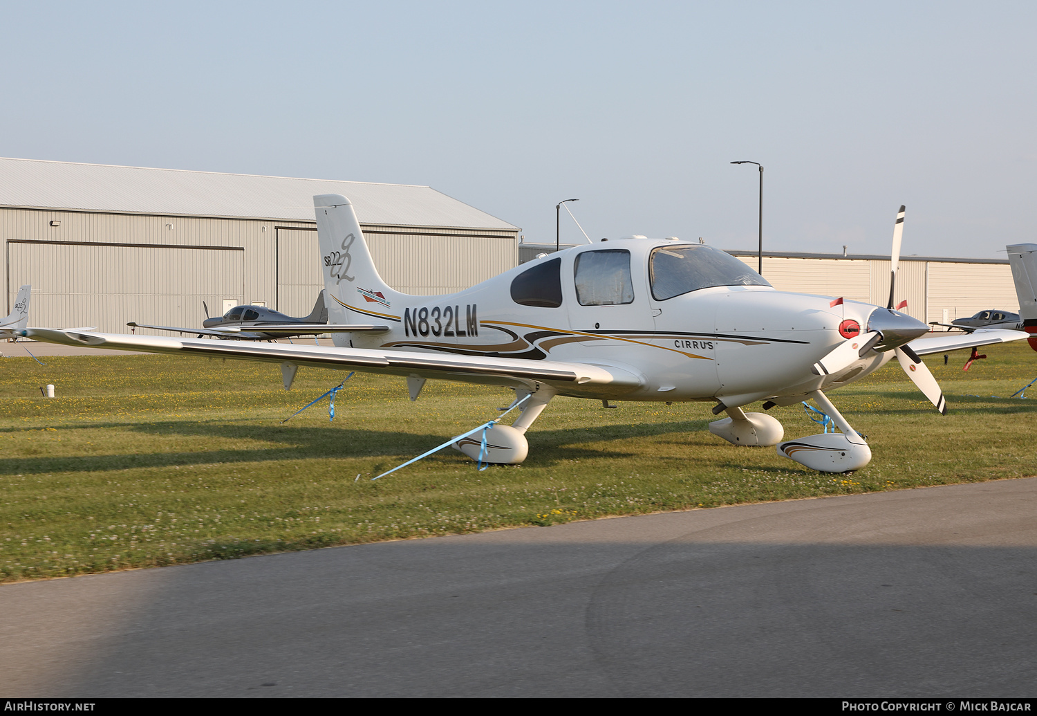Aircraft Photo of N832LM | Cirrus SR-22 G2 | AirHistory.net #738339