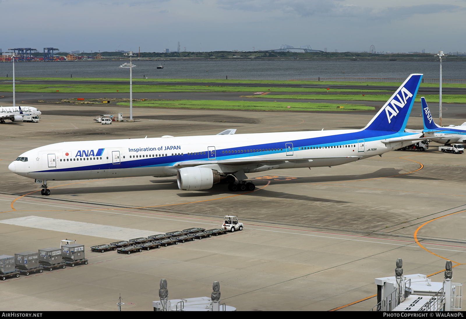 Aircraft Photo of JA755A | Boeing 777-381 | All Nippon Airways - ANA | AirHistory.net #738345