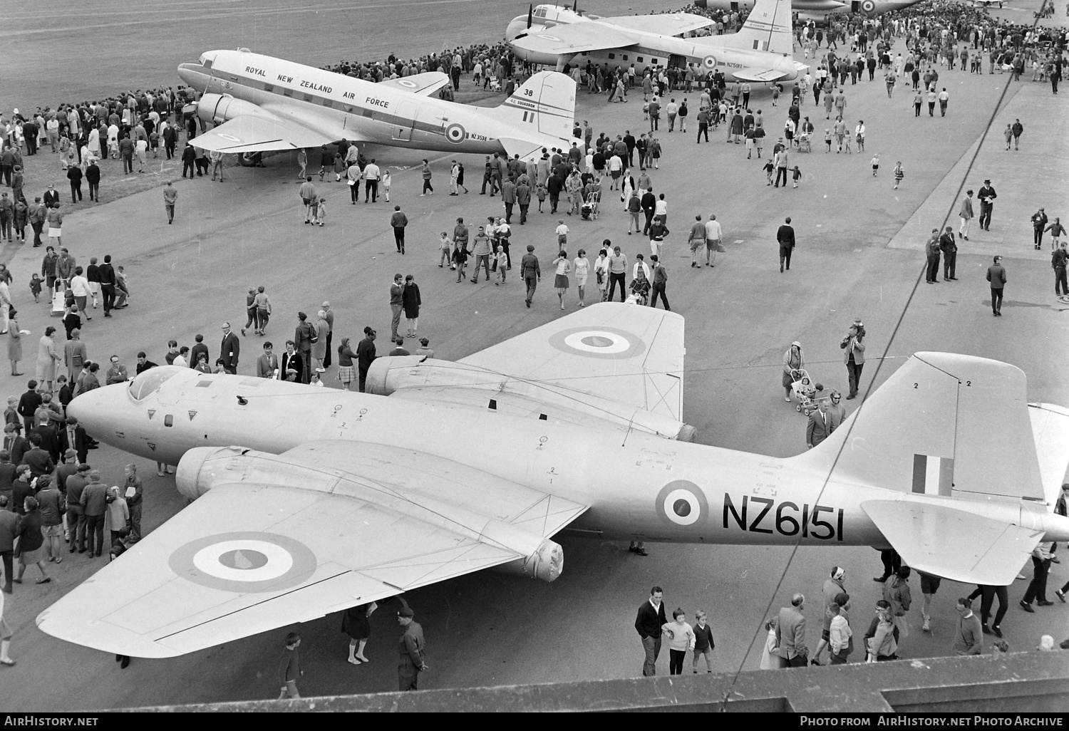 Aircraft Photo of NZ6151 | English Electric Canberra T13 | New Zealand - Air Force | AirHistory.net #738367