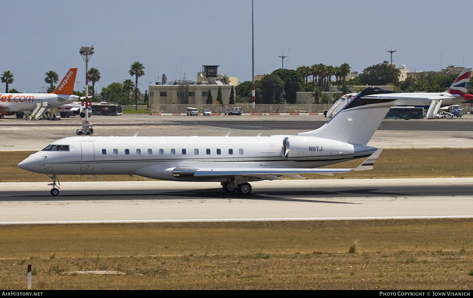 Aircraft Photo of N9TJ | Bombardier Global 6000 (BD-700-1A10) | AirHistory.net #738369