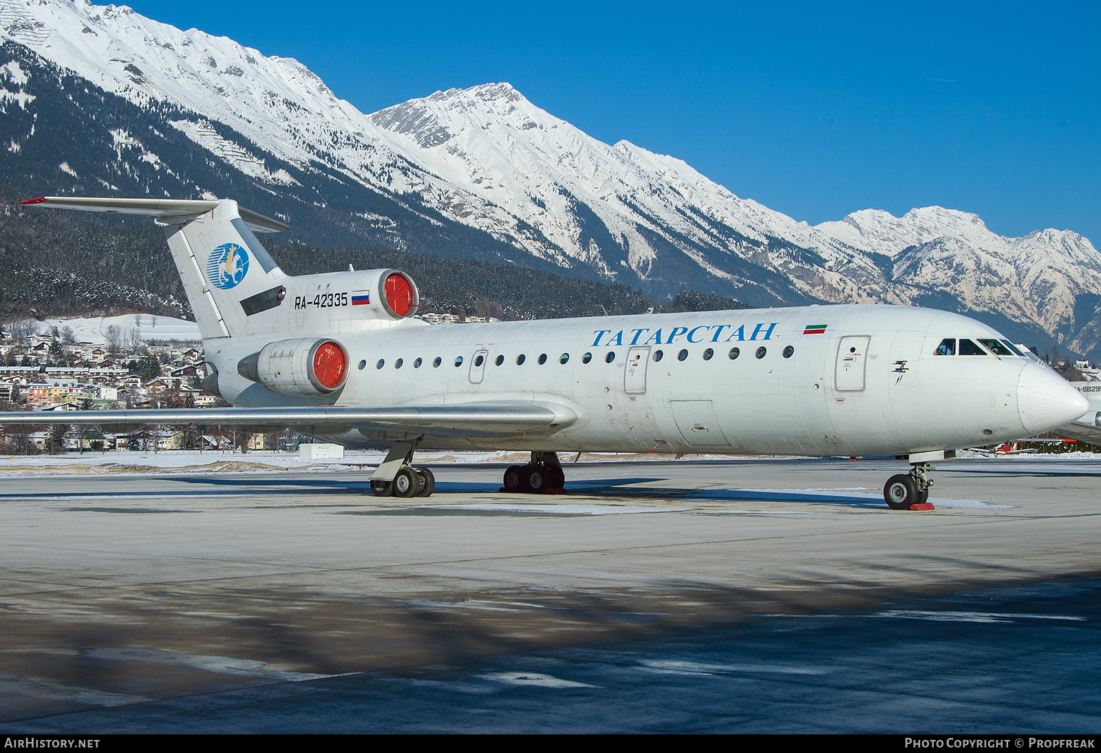 Aircraft Photo of RA-42335 | Yakovlev Yak-42 | Tatarstan Airlines | AirHistory.net #738399
