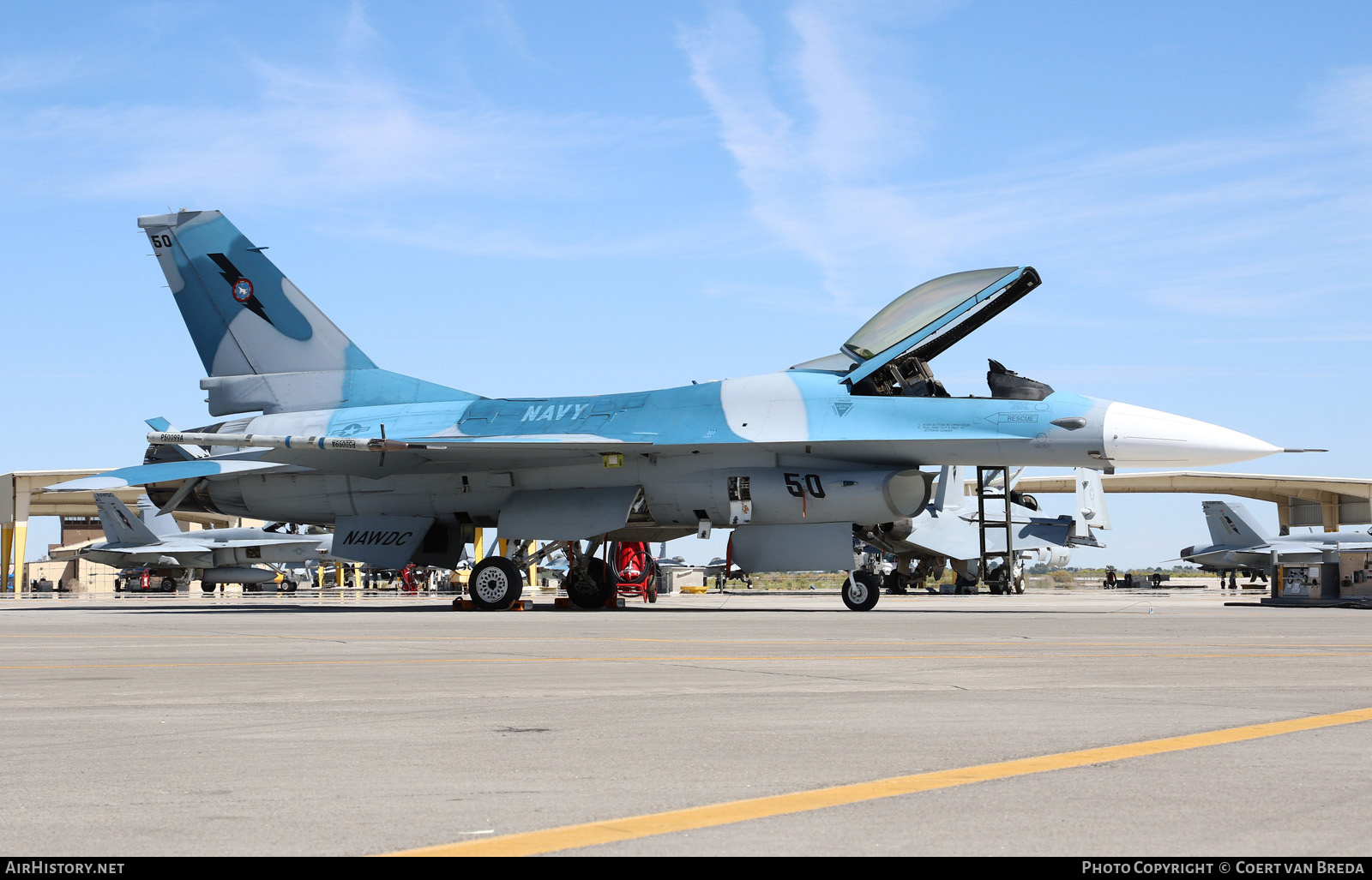 Aircraft Photo of 900942 | General Dynamics F-16A Fighting Falcon | USA - Navy | AirHistory.net #738413