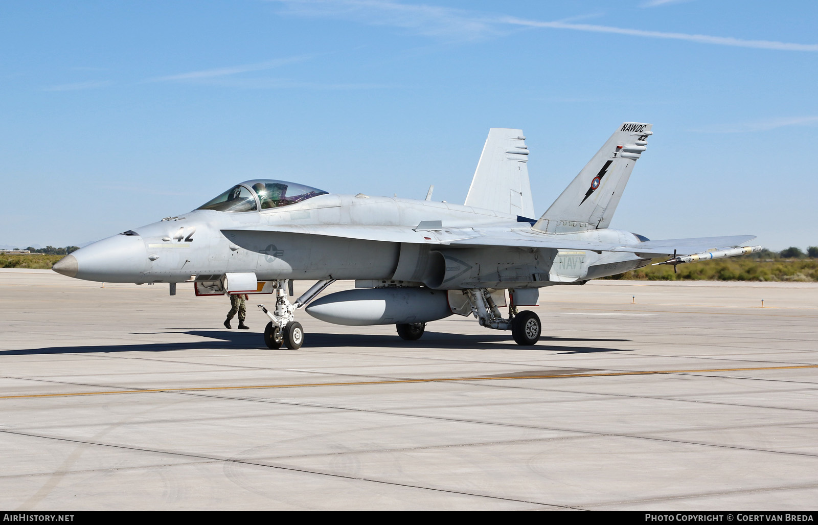 Aircraft Photo of 164675 | McDonnell Douglas F/A-18C Hornet | USA - Navy | AirHistory.net #738466