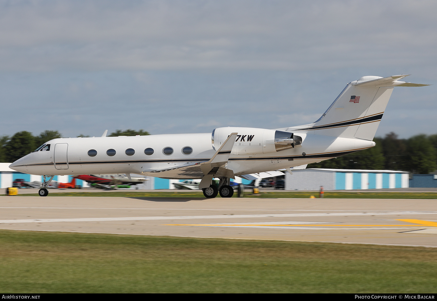 Aircraft Photo of N17KW | Gulfstream Aerospace G-IV Gulfstream IV | AirHistory.net #738494