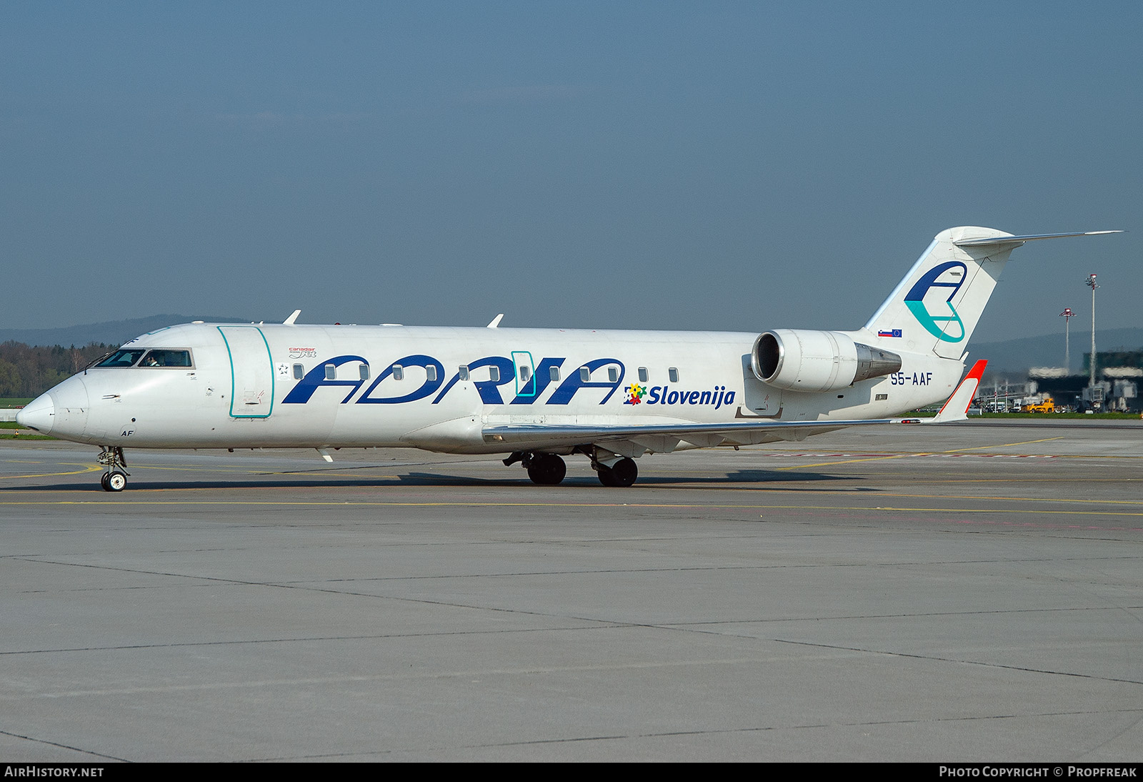 Aircraft Photo of S5-AAF | Bombardier CRJ-200LR (CL-600-2B19) | Adria Airways | AirHistory.net #738520