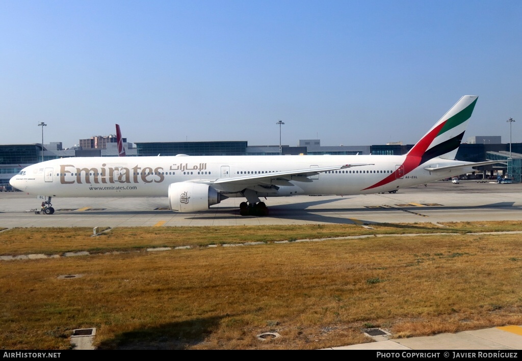 Aircraft Photo of A6-EGL | Boeing 777-31H/ER | Emirates | AirHistory.net #738580
