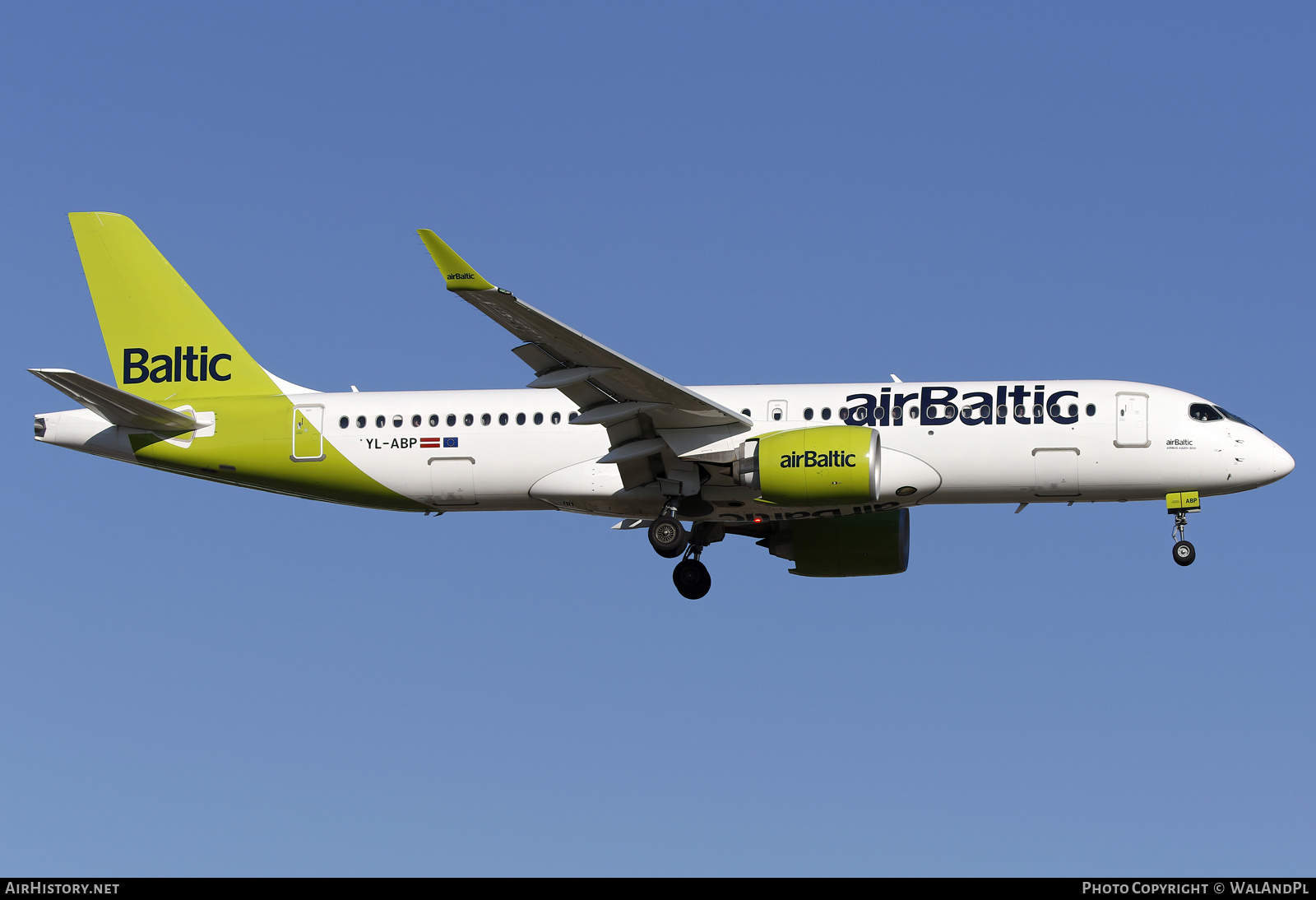 Aircraft Photo of YL-ABP | Airbus A220-371 (BD-500-1A11) | AirBaltic | AirHistory.net #738670