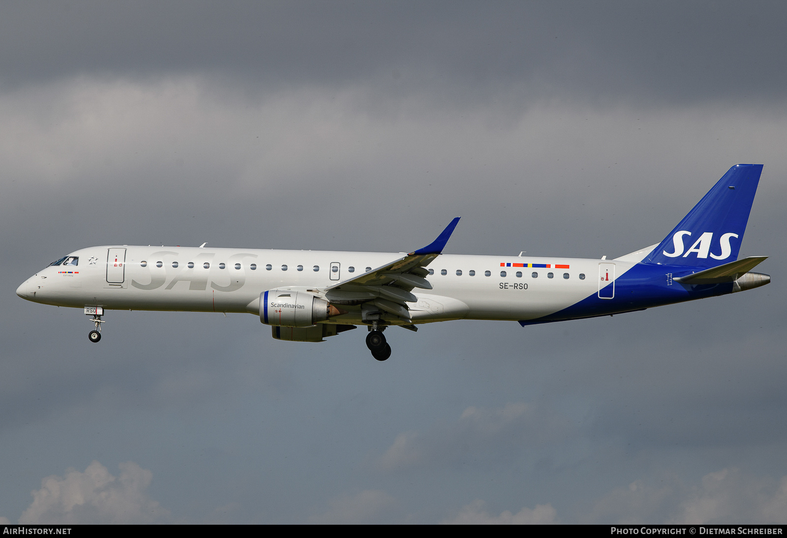Aircraft Photo of SE-RSO | Embraer 195LR (ERJ-190-200LR) | Scandinavian Airlines - SAS | AirHistory.net #738735