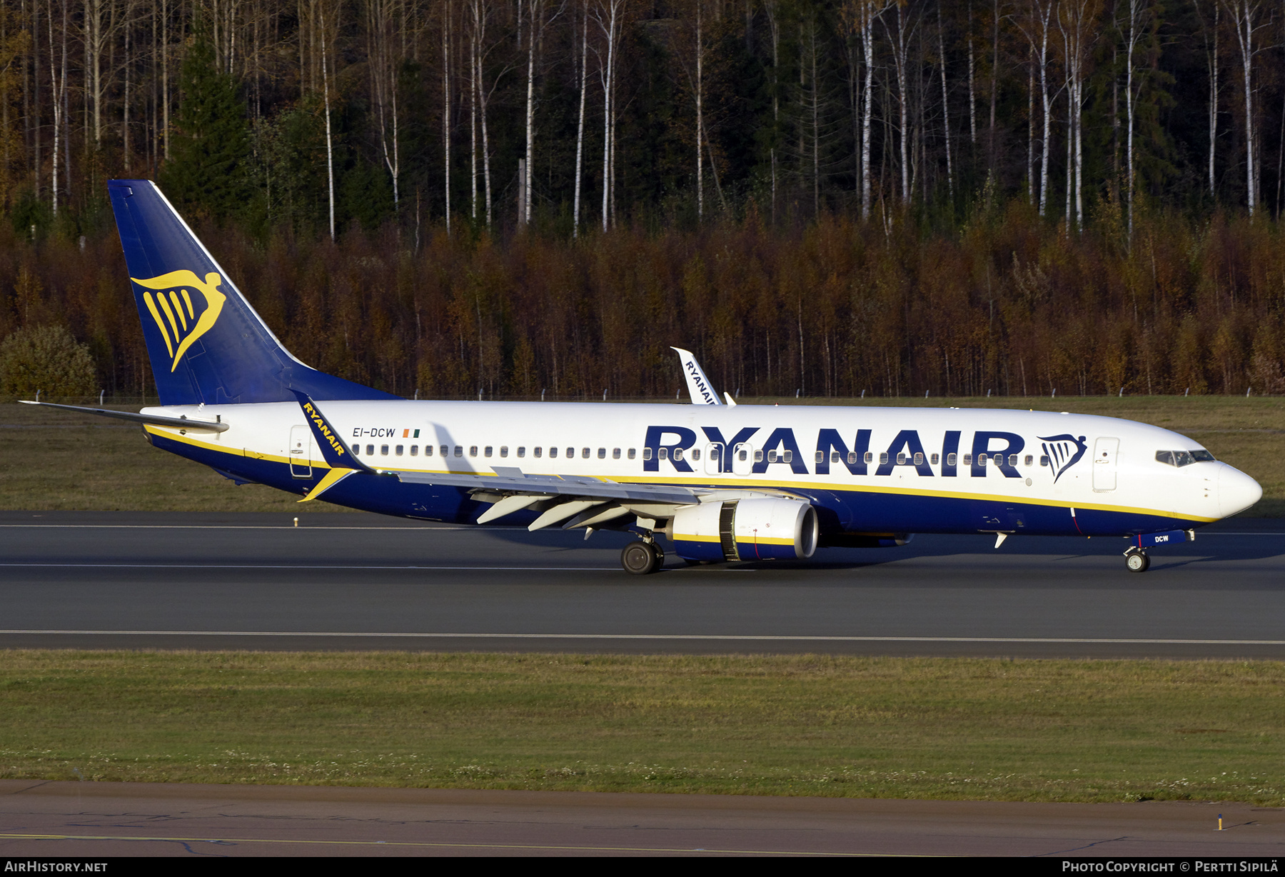 Aircraft Photo of EI-DCW | Boeing 737-8AS | Ryanair | AirHistory.net #738773