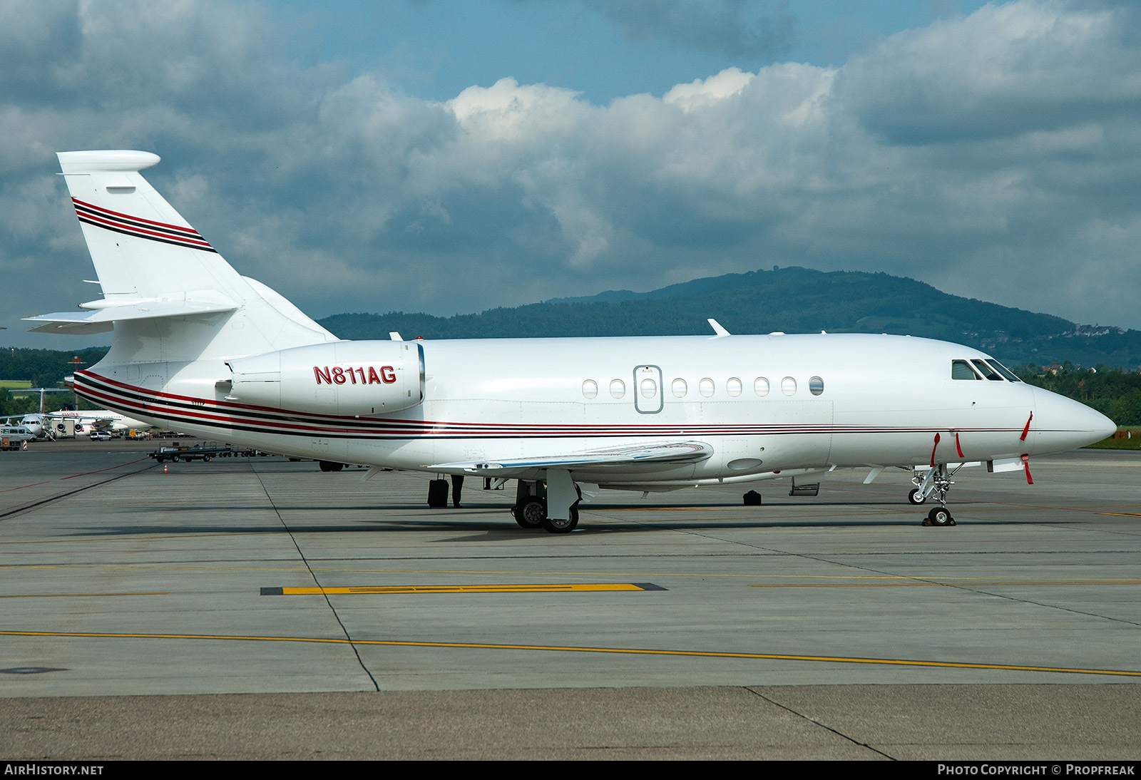 Aircraft Photo of N811AG | Dassault Falcon 2000 | AirHistory.net #738775